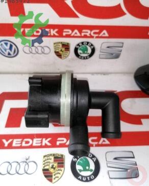 Audi A4 Devirdaim 5N0965561A çıkma parça
