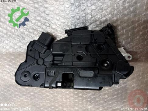 Volkswagen Tiguan Kapı Kilidi 5N1837015E çıkma parça