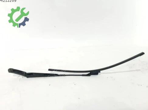 Volkswagen Tiguan Silecek Kolu 5N1955409 çıkma parça