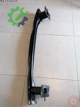 Volkswagen Tiguan Tampon Demiri 5NA807305A çıkma parça
