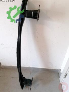 Volkswagen Tiguan Tampon Demiri 5NA807305A çıkma parça