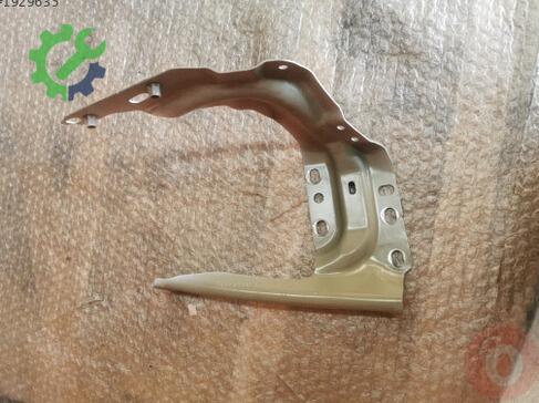 Volkswagen Tiguan Çamurluk 5NA821136B çıkma parça