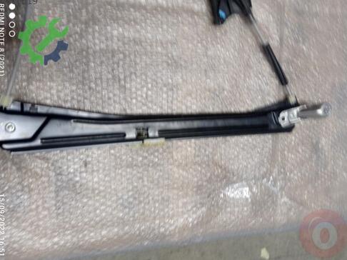 Volkswagen Tiguan Kelebek Camı 5NA837462A çıkma parça