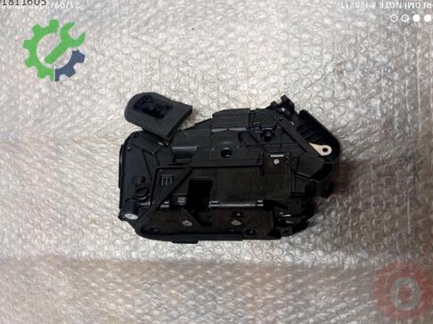 Volkswagen Tiguan Kapı Kilidi 5NA839015E çıkma parça