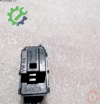 Volkswagen Tiguan Cam 5NA962126 çıkma parça