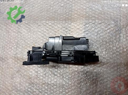 Volkswagen Passat Kapı Kilidi 5NB837015D çıkma parça