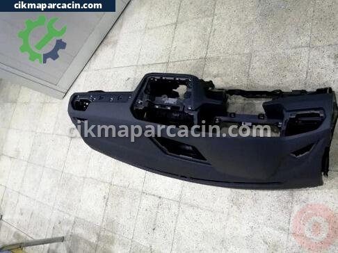 Volkswagen Tiguan Torpido çıkma parça