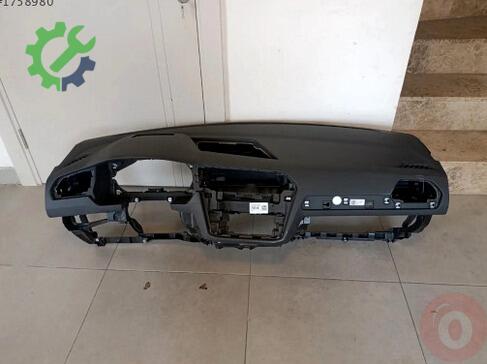 Volkswagen Tiguan Torpido çıkma parça
