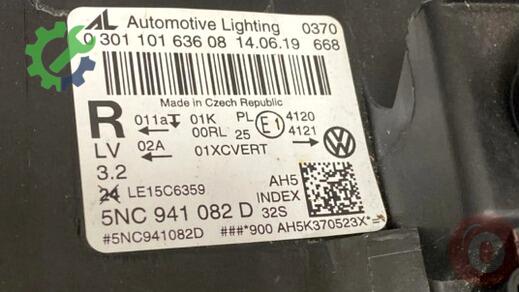 Volkswagen Tiguan Far 5NB941114E çıkma parça