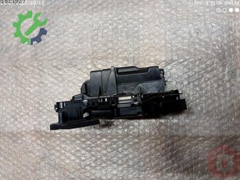 Volkswagen Passat Kapı Kilidi 5NC837015D çıkma parça