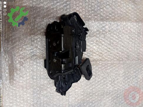 Volkswagen Passat Kapı Kilidi 5NC837016E çıkma parça
