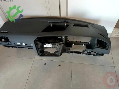 Volkswagen Tiguan Torpido 5NC857003F çıkma parça