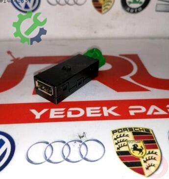 Volkswagen Amarok Çakmaklık 5Q0035726E çıkma parça