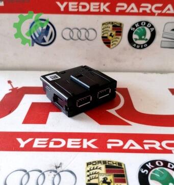 Volkswagen Golf Çakmaklık 5Q0035726L çıkma parça