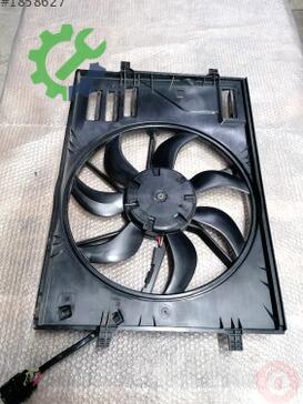 Volkswagen Golf Fan Motoru 5Q0121205AL çıkma parça