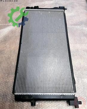 Seat Leon Motor Su Radyatörü 5Q0121251EC çıkma parça