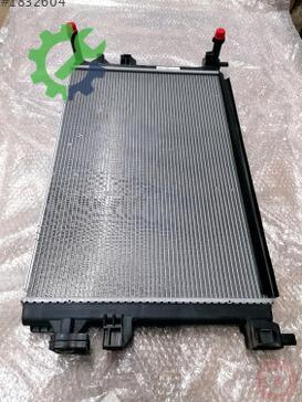 Volkswagen Golf Motor Su Radyatörü 5Q0121251GB çıkma parça