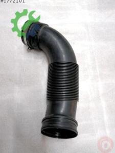 Hava Filtresi Hortumu Audi A4 2022 Çıkma 5Q0129654P