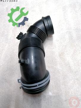 Volkswagen Golf Hava Filtresi Hortumu 5Q0129654E çıkma parça