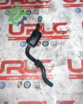 Audi A3 Dolum Boğazı 5Q0130295J çıkma parça