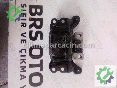 Volkswagen Passat Kulak 5Q0199555AC çıkma parça