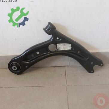 Volkswagen Golf Salıncak 5Q0407152R çıkma parça