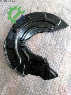 Skoda Octavia Ara Bölme Sacı 5Q0615311D çıkma parça