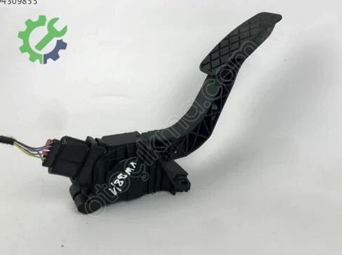 Volkswagen Passat Debriyaj Alt Merkezi 5Q0723503D çıkma parça