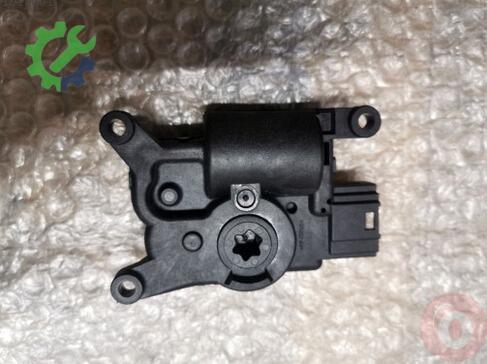 Volkswagen Golf Radyatör 5Q0907511A çıkma parça