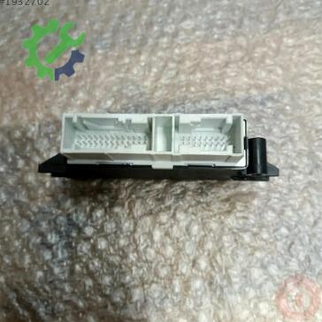 Volkswagen Passat Beyin 5Q0919298 çıkma parça