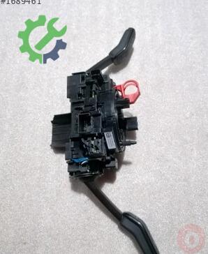 Volkswagen Golf Sinyal Kolu 5Q0953507JF çıkma parça