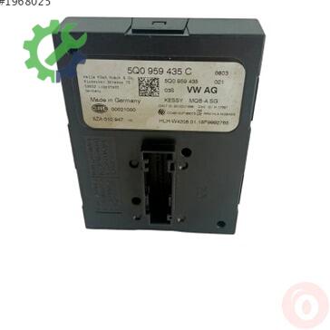 Audi A3 Beyin 5Q0959435 çıkma parça