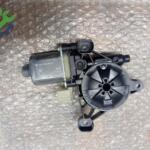 Volkswagen Golf Orijinal Çıkma Cam Motoru 5Q0959801A
