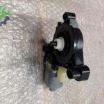 Volkswagen Tiguan 2022 Çıkma Cam Motoru 5Q0959802A