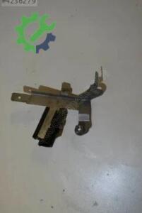 Volkswagen Passat Orijinal Çıkma Motor Braketi 5Q0971812