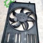 Fan Paneli Volkswagen Golf 2022 Çıkma 5QM121205