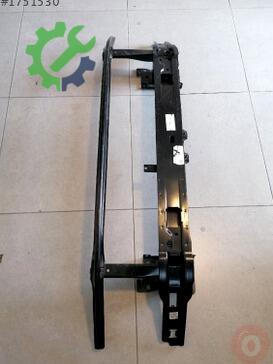 Audi A4 Tampon Demiri çıkma parça