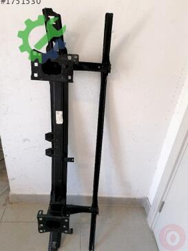 Audi A4 Tampon Demiri 5TA807611 çıkma parça