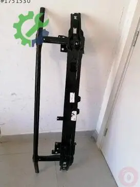 Audi A4 Tampon Demiri 5TA807611 çıkma parça