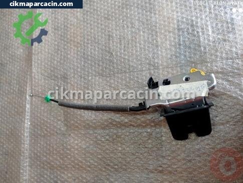 Volkswagen Caddy Bagaj çıkma parça
