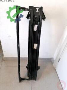 Çıkma Volkswagen ID.3 Tampon Demiri 5TA927747