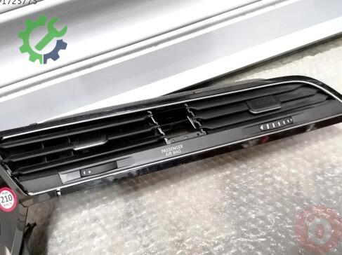 Volkswagen Touran Havalandırma Izgaraları 5TB858415A çıkma parça