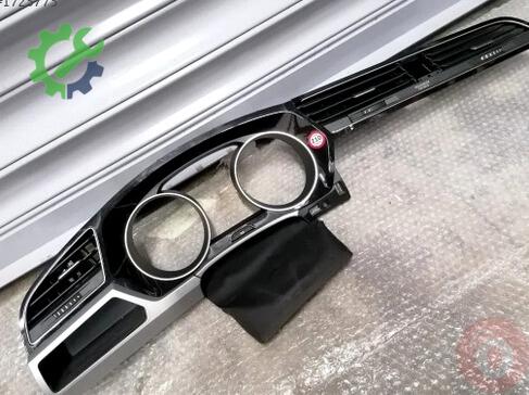Volkswagen Touran Havalandırma Izgaraları 5TB858415A çıkma parça