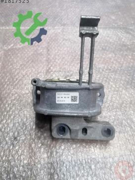 Volkswagen Golf 5Q0199262DB çıkma parça