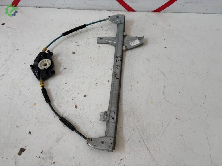 Peugeot 307 Cam Krikosu çıkma parça