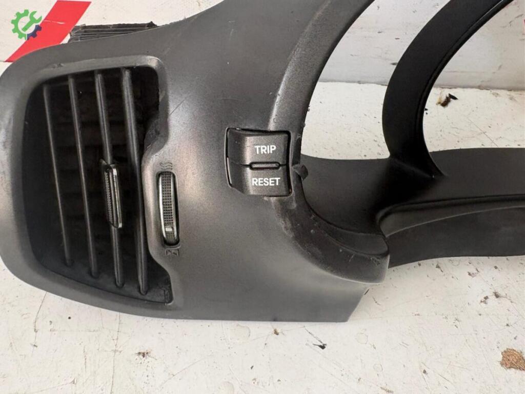 Kia Sportage Gösterge Çerçevesi çıkma parça