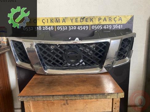 Nissan Navara Ön Panjur 623115X00B çıkma parça