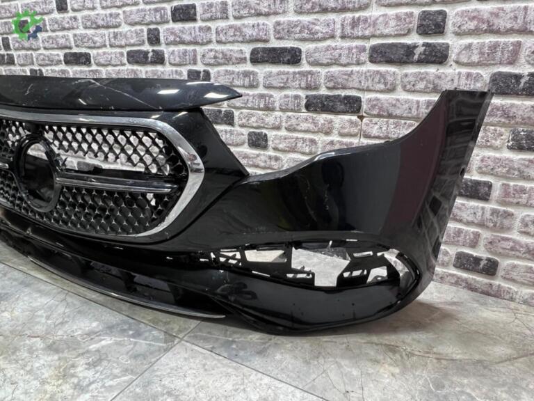 Mercedes-Benz AMG Ön Tampon çıkma parça