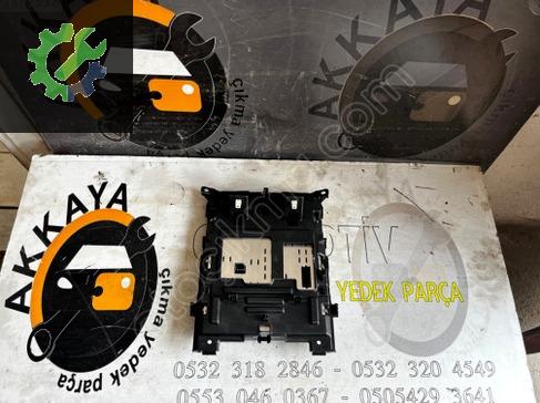 Renault Megane Bilgi Ekranı 681833236R çıkma parça