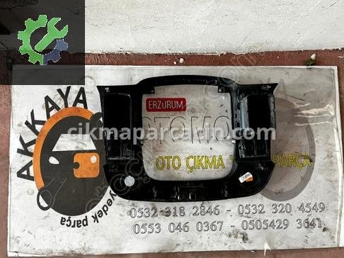 Renault Trafic Teyp Çerçevesi 682607479R çıkma parça